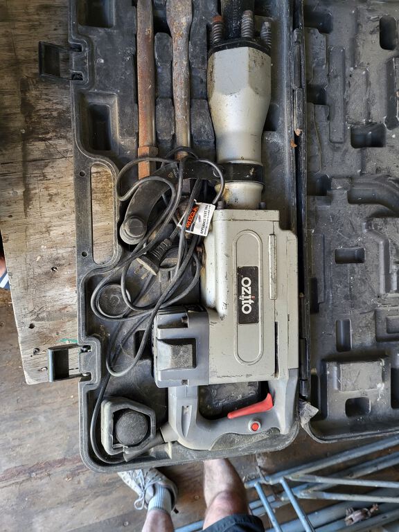 LLoTTs Electric Jackhammer